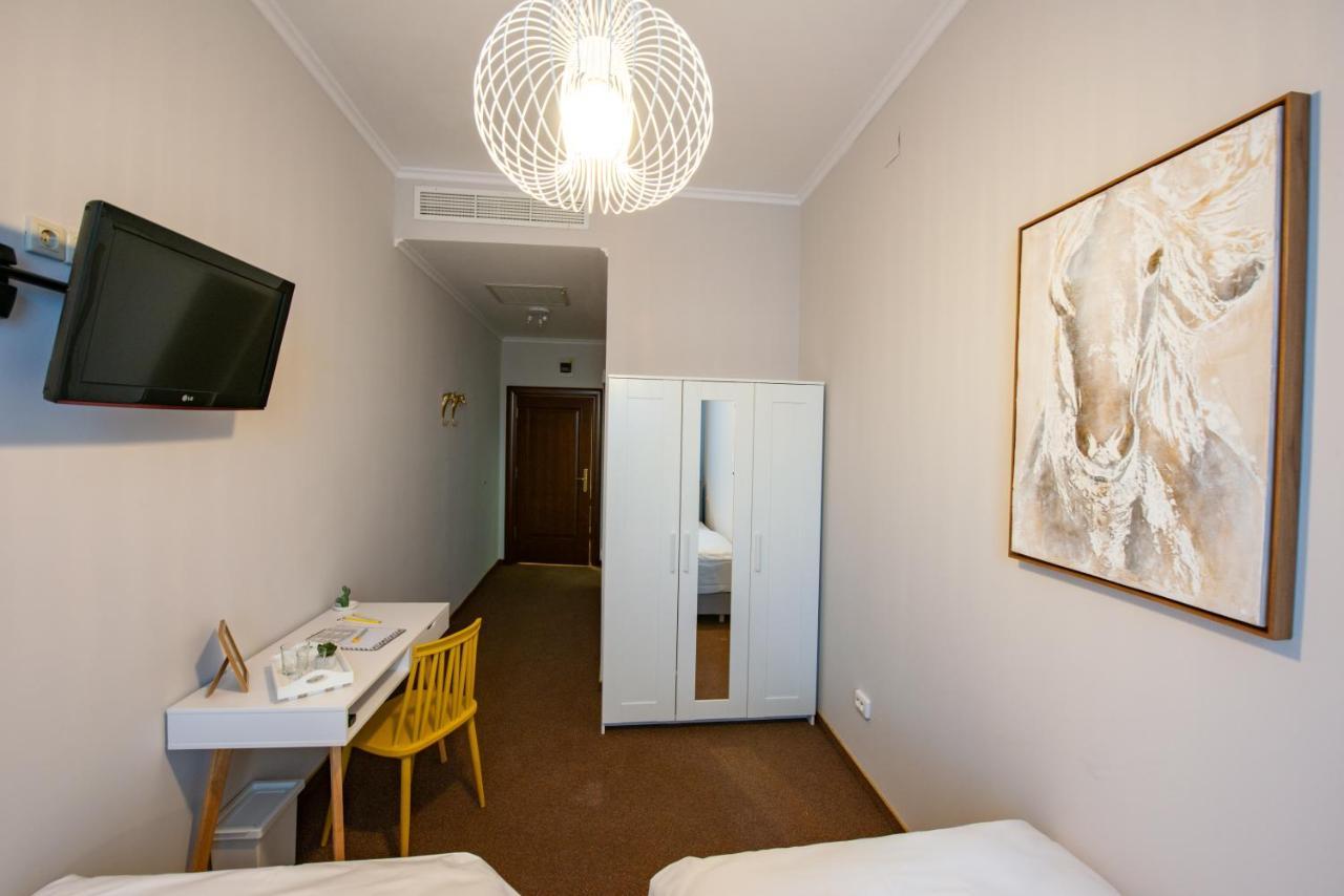 The Rooms Târgu-Mureş Exterior foto